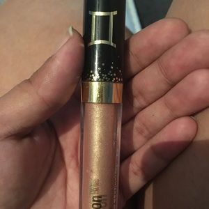 Wet n Wild ColorIcon Lip Gloss Zodiac- Gemini